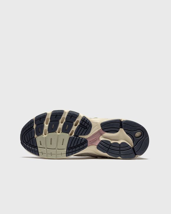 adidas ASTIR W