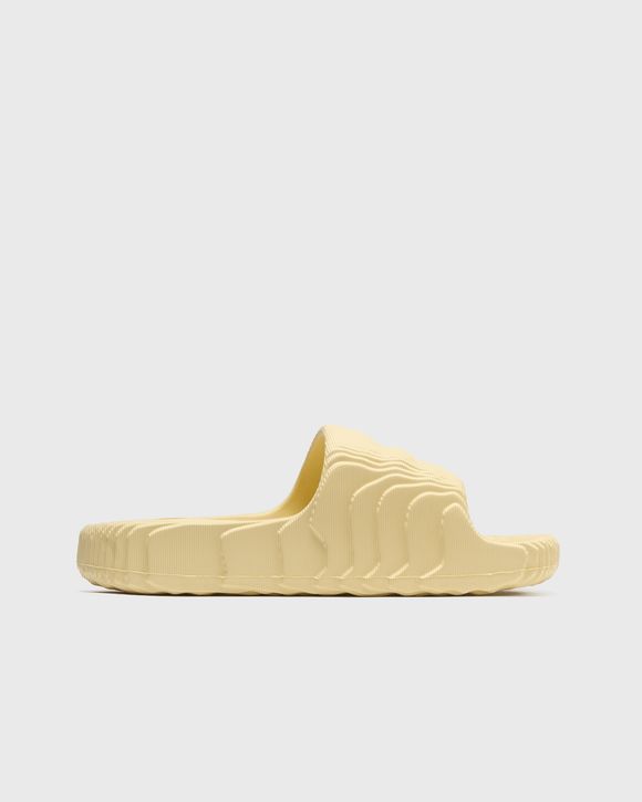 ADILETTE 22