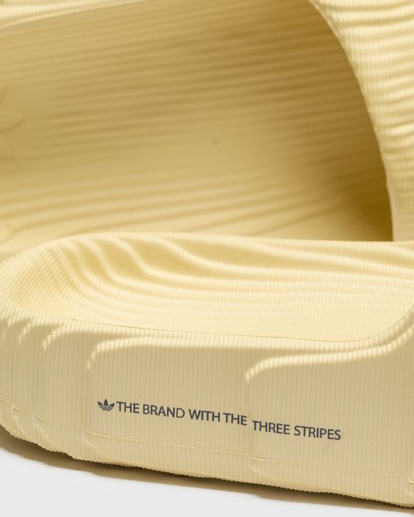 ADILETTE 22