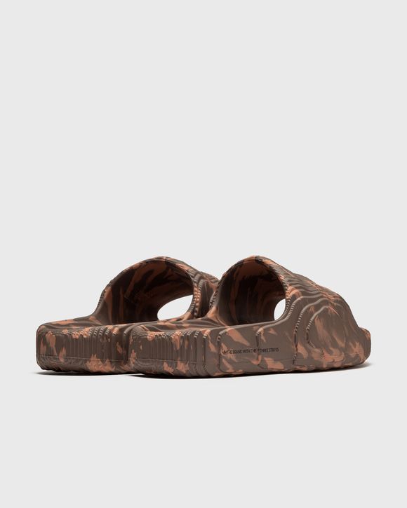ADILETTE 22