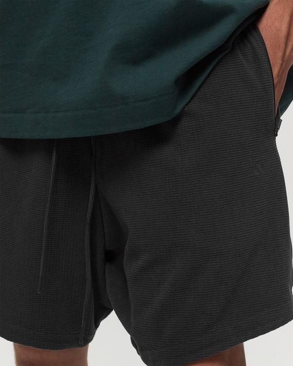 BASKETBALL SHORTS