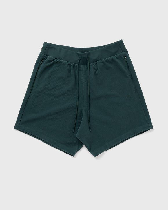 BASKETBALL SHORTS