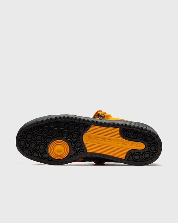 FORUM 84 CAMP LOW