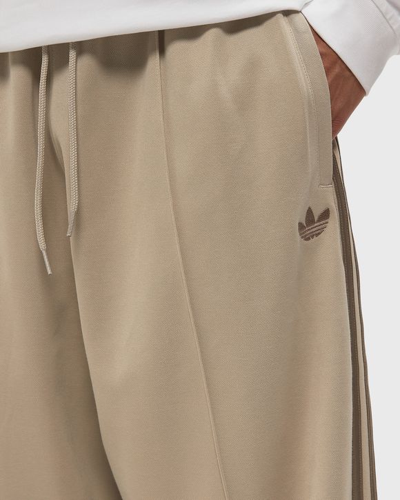 OVERSIZED TRACK PANTS