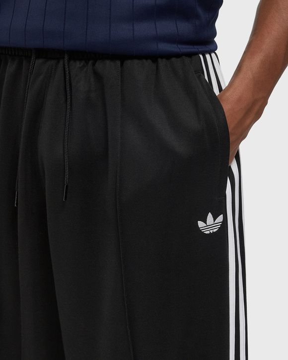 OVERSIZED TRACK PANTS