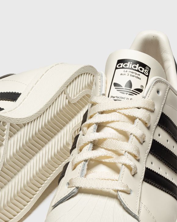 SUPERSTAR 82
