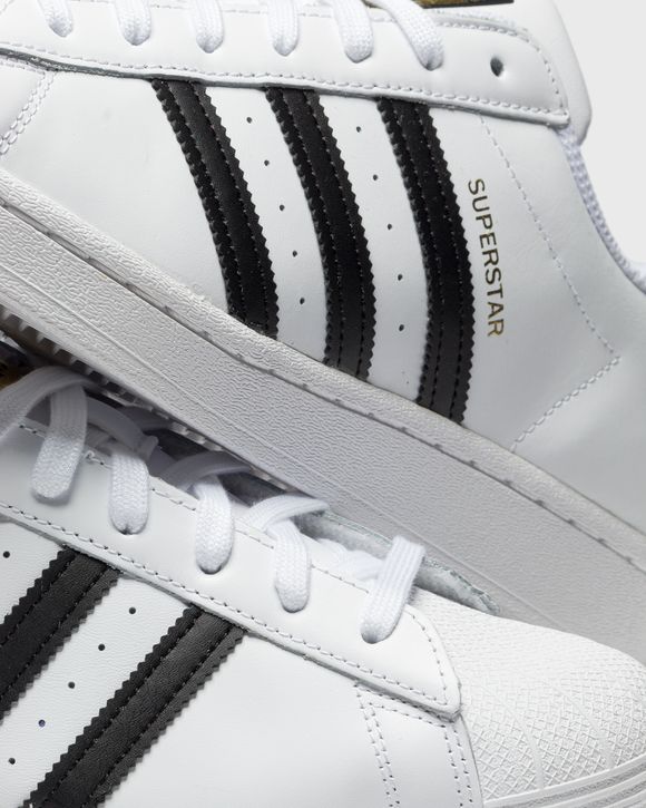 SUPERSTAR