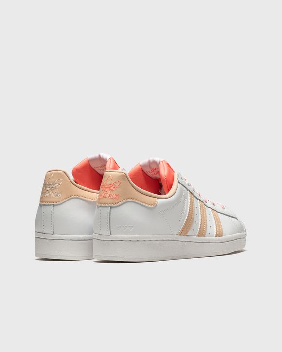 SUPERSTAR W