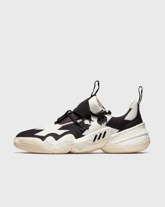 Trae Young 1