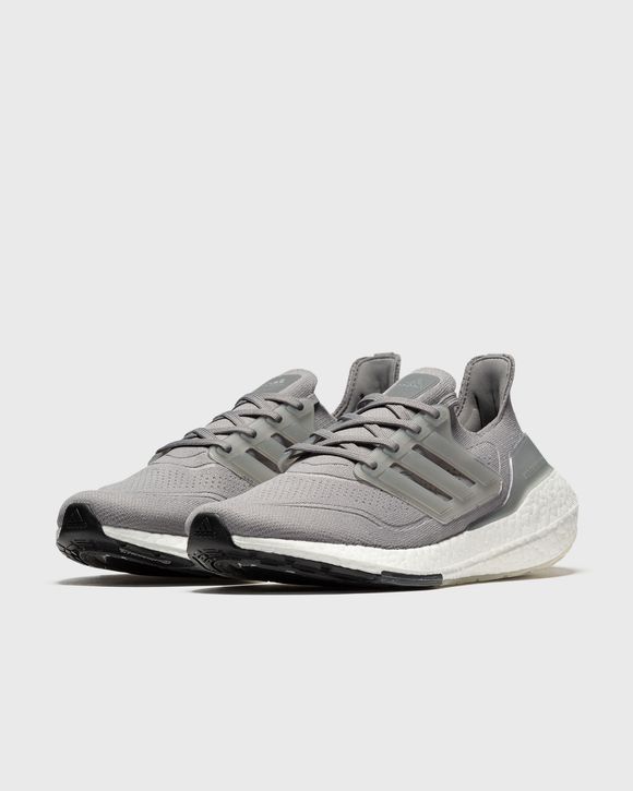 ULTRABOOST 21