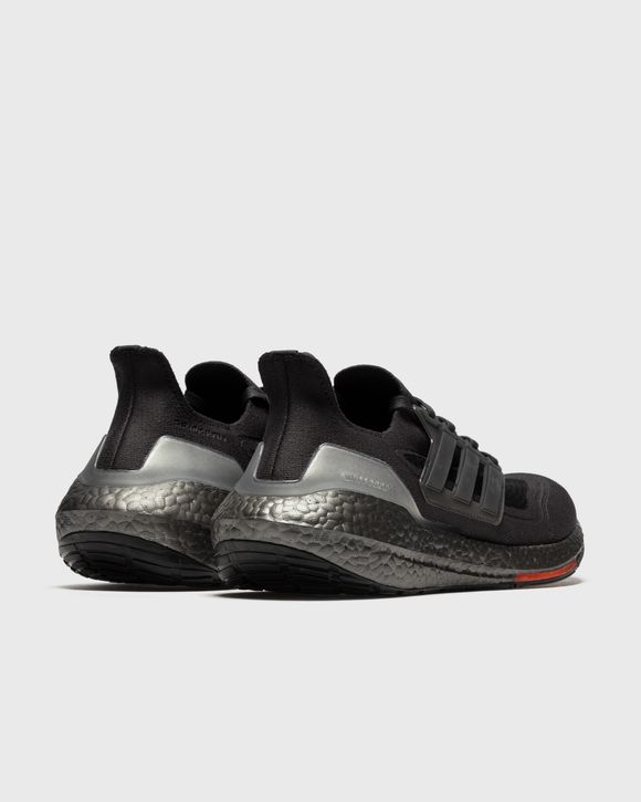 ULTRABOOST 21