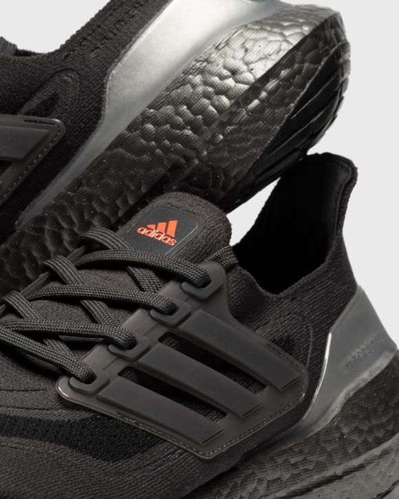 ULTRABOOST 21