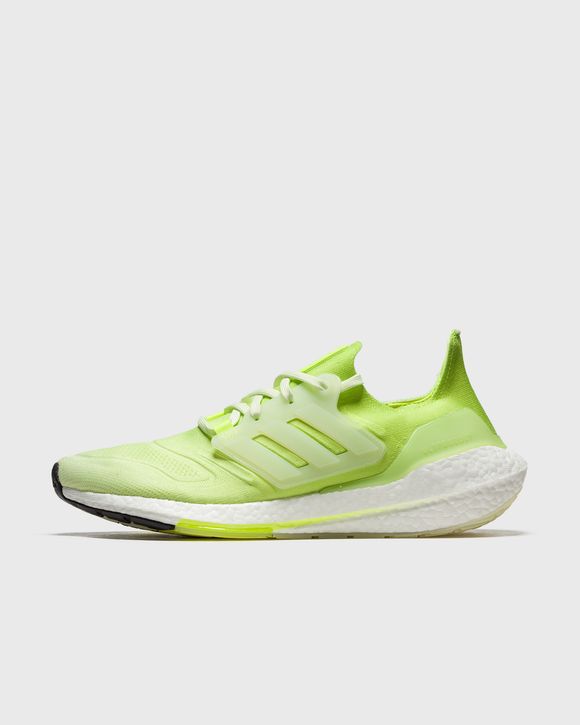 ULTRABOOST 22