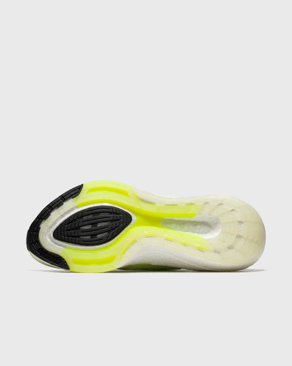 ULTRABOOST 22