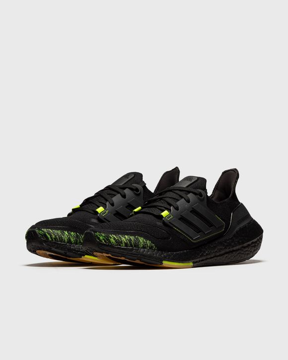 ULTRABOOST 22