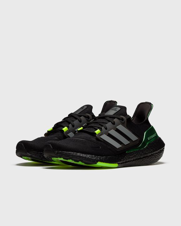 ULTRABOOST 22