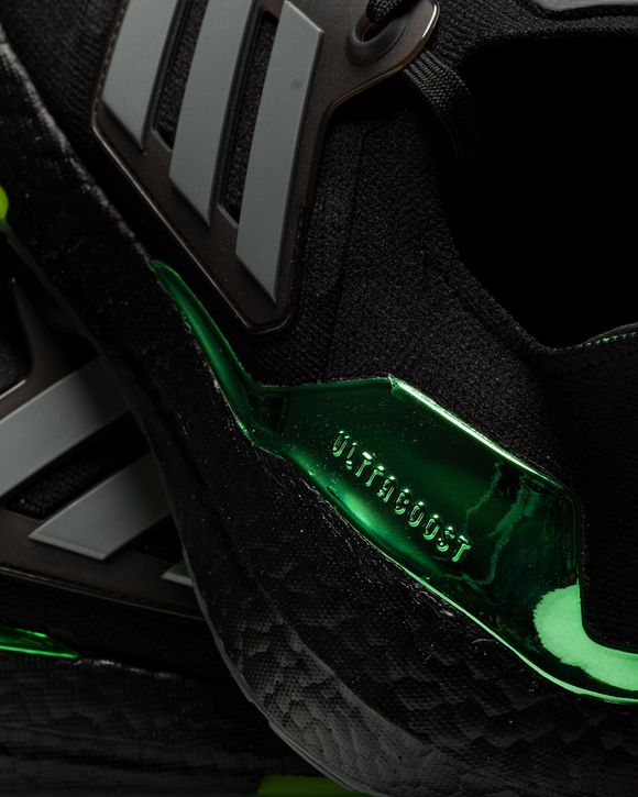 ULTRABOOST 22