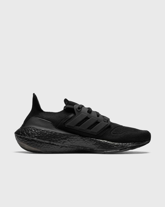 ULTRABOOST 22