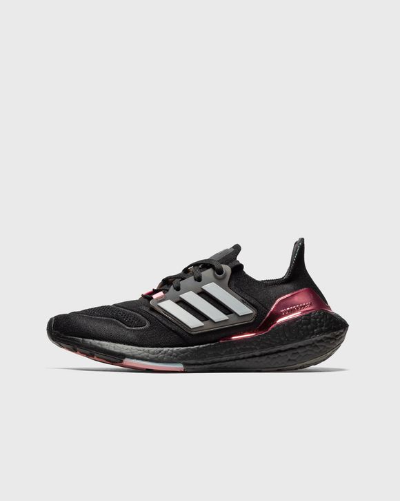 ULTRABOOST 22 W