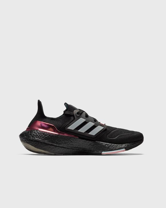ULTRABOOST 22 W