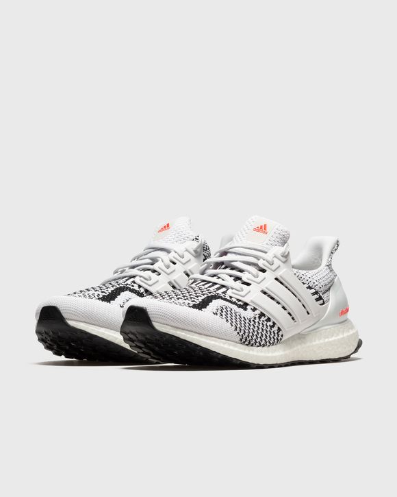 ULTRABOOST 5.0 DNA