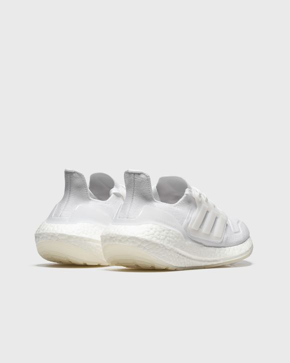 WMNS ULTRABOOST 22