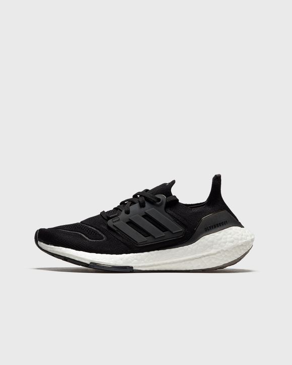 WMNS ULTRABOOST 22