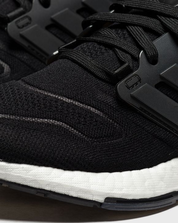 WMNS ULTRABOOST 22