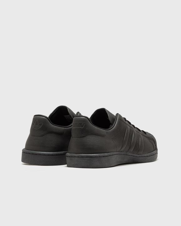 WMNS X AVAVAV SUPERSTAR