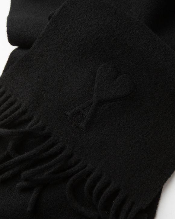 AMI DE COEUR EMBOSSE SCARF