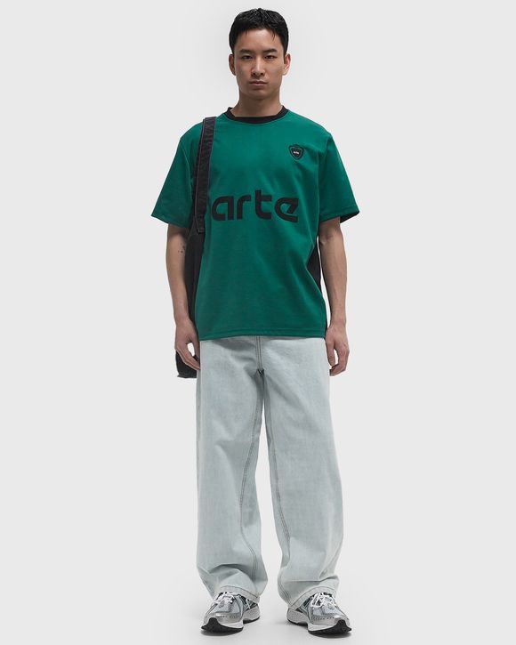 Green t-shirt