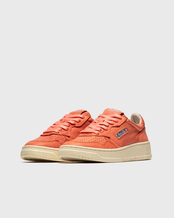 WMNS Autry 01 Low