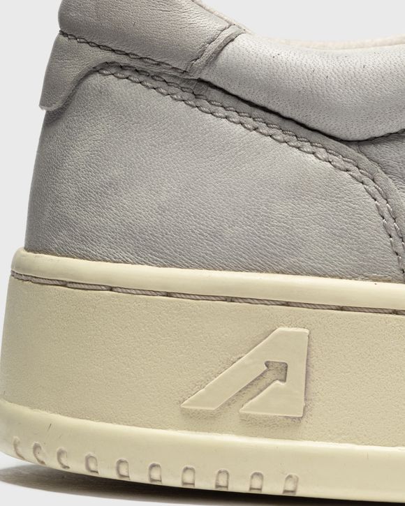 WMNS Autry 01 Low