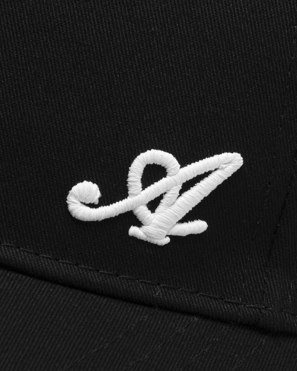 SMALL SCRIPT A CAP