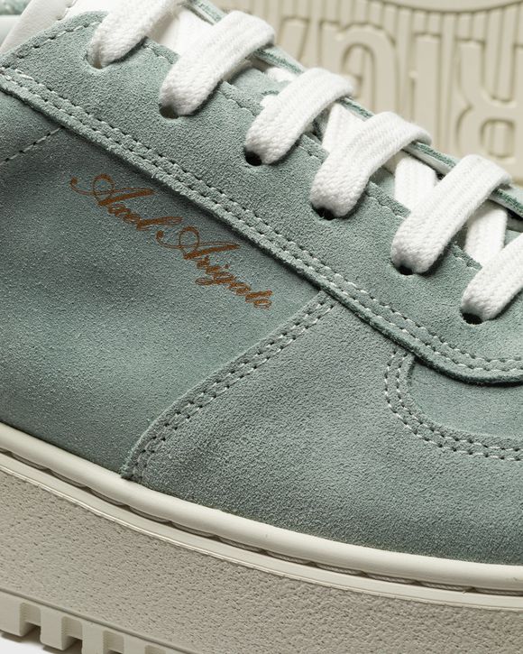 WMNS Orbit