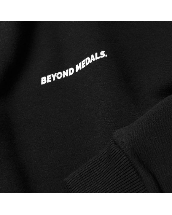 sweatshirt-beyond-medals-logo-black-02