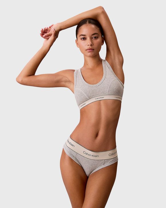 LIGHTLY LINED TRAINGLE BRALETTE