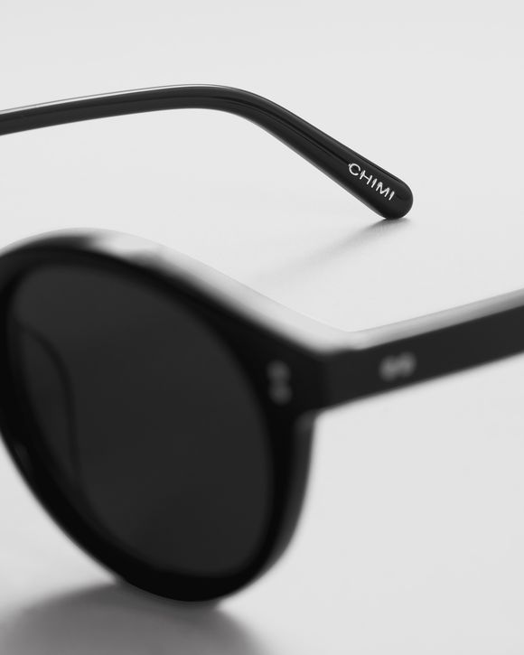 03 BLACK SUNGLASSES