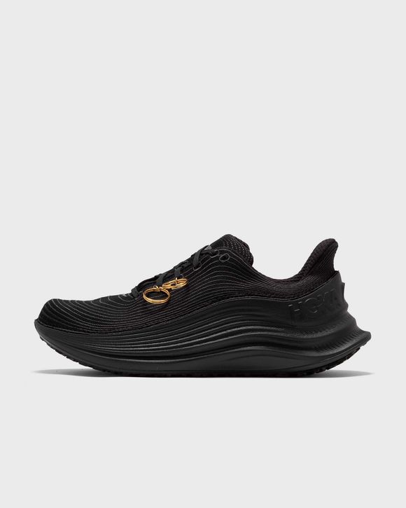 X HOKA