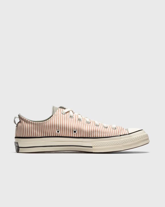 Chuck 70
