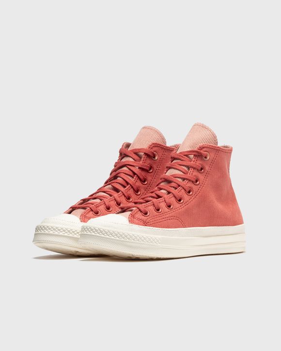 Chuck 70