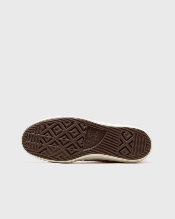 Chuck 70