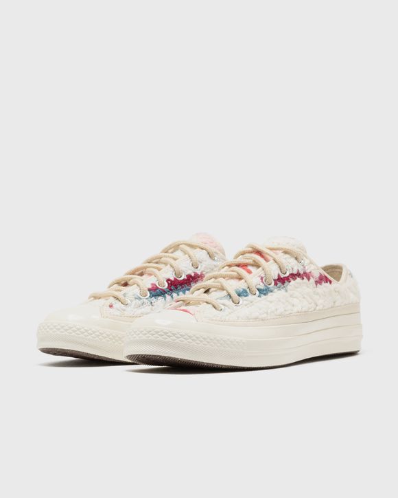 Chuck 70