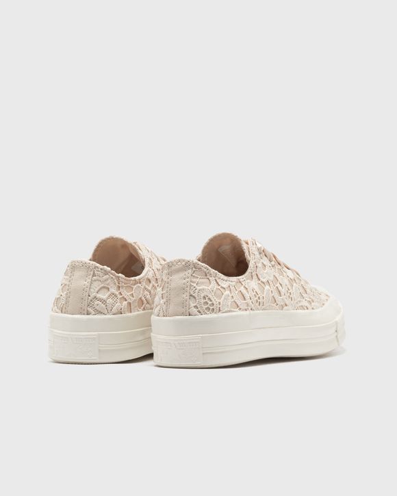 Chuck 70