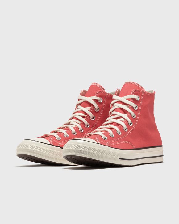 CHUCK 70