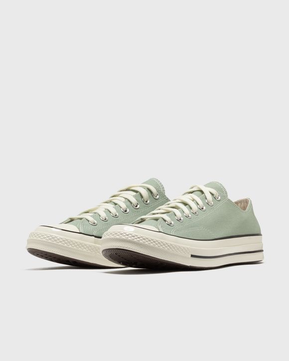 CHUCK 70