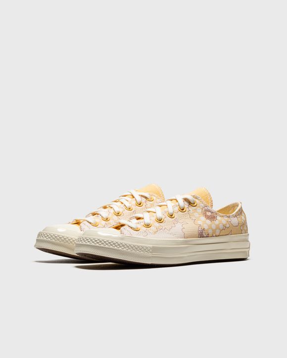 WMNS Chuck 70