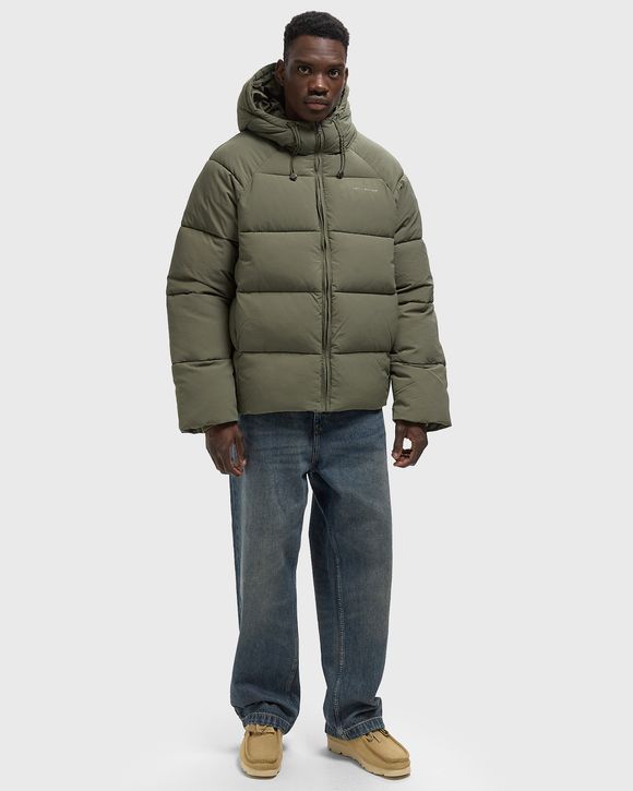 relaxed puffer