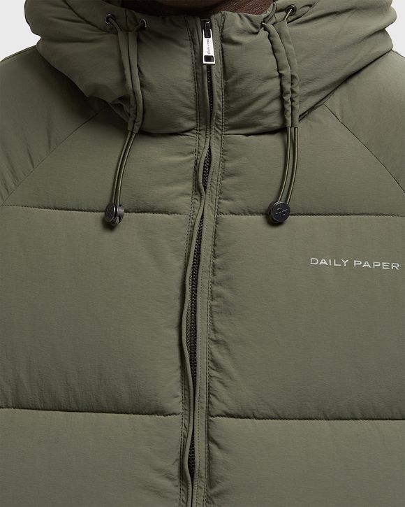 relaxed puffer