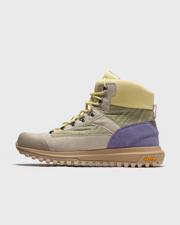 ONE' HIKER